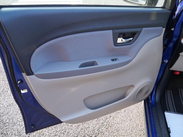 ピクシスジョイ Ｆ　Ｘ　ＳＡＩＩＩ　スマートキー　プッシュスタート　ナビ　バックモニター　ＴＶ　ＥＴＣ　オートエアコン　トラクションコントロール　電動格納ミラー　プライバシーガラス　セキュリティ（14枚目）