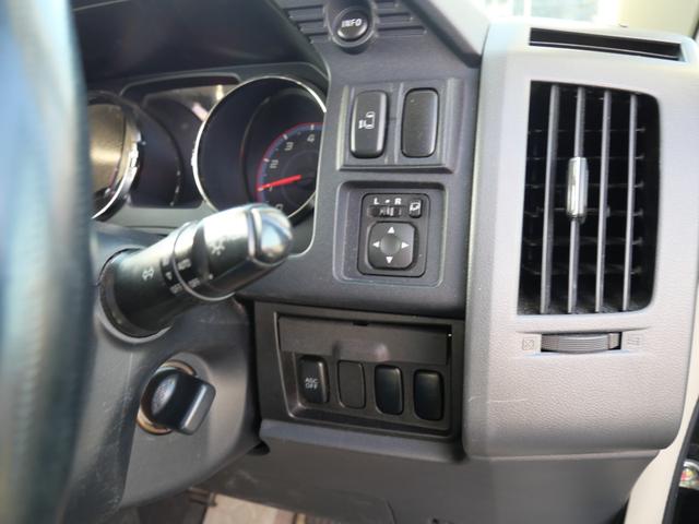 デリカＤ：５ エクシードＩＩ　純正ナビ　バックモニター　左側電動スライドドア　ウッドパネル　ＥＴＣ　レザー調シートカバー　社外デジタルインナーミラー（23枚目）