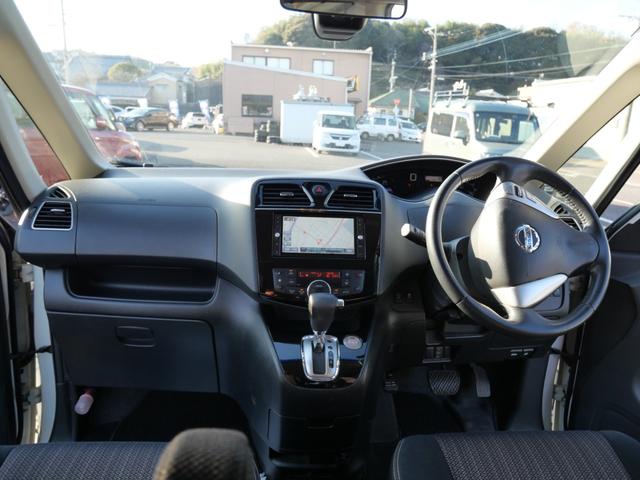 セレナ ハイウェイスター　Ｓ－ハイブリッド　ナビ　バックモニター　フルセグ　両側電動スライドドア　ＥＴＣ　インテリジェントキー　プッシュスタート　レーダーブレーキサポート　オートエアコン（8枚目）