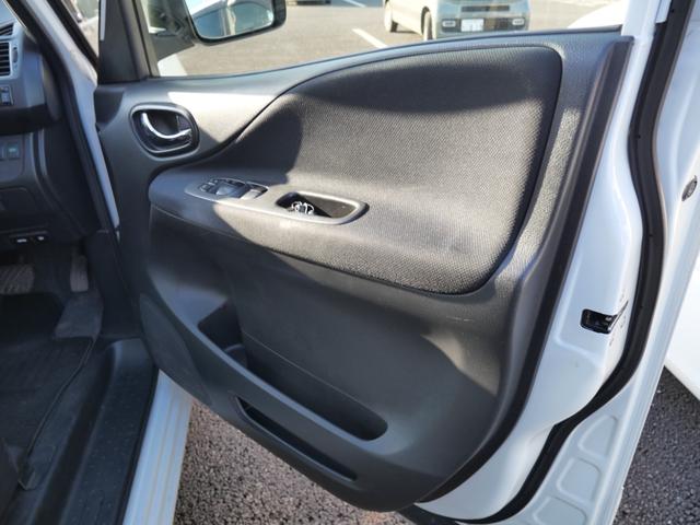 セレナ ハイウェイスター　Ｓ－ハイブリッド　ナビ　バックモニター　フルセグ　両側電動スライドドア　ＥＴＣ　インテリジェントキー　プッシュスタート　レーダーブレーキサポート　オートエアコン（12枚目）