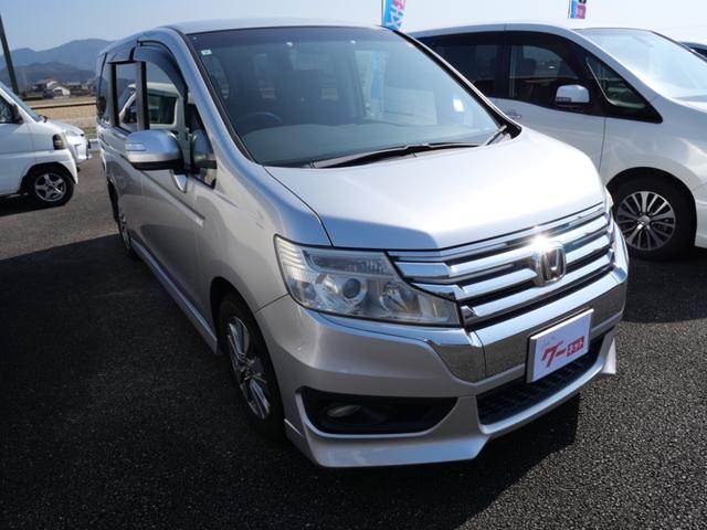 ステップワゴンスパーダ Ｚ　両側電動スライドドア　ナビ　バックモニター　フルセグ　フリップダウンモニター　ＥＴＣ　オートエアコン　トラクションコントロール（4枚目）