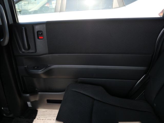 ステップワゴンスパーダ Ｚ　両側電動スライドドア　ナビ　バックモニター　フルセグ　フリップダウンモニター　ＥＴＣ　オートエアコン　トラクションコントロール（15枚目）