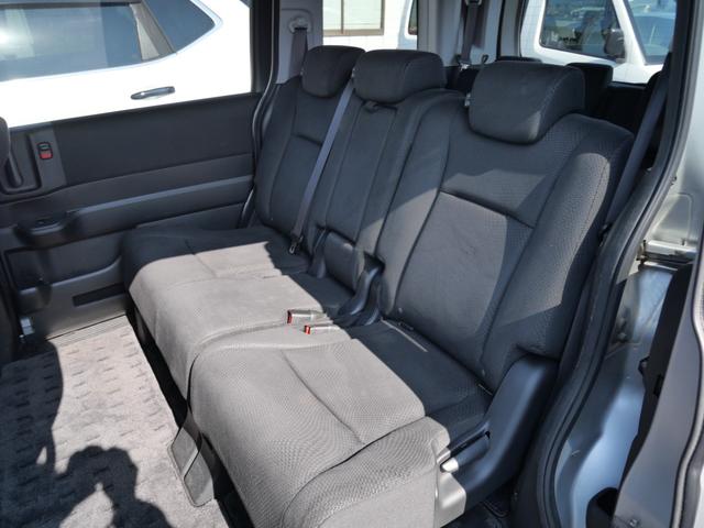 ステップワゴンスパーダ Ｚ　両側電動スライドドア　ナビ　バックモニター　フルセグ　フリップダウンモニター　ＥＴＣ　オートエアコン　トラクションコントロール（18枚目）