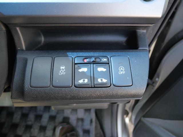 ステップワゴンスパーダ Ｚ　両側電動スライドドア　ナビ　バックモニター　フルセグ　フリップダウンモニター　ＥＴＣ　オートエアコン　トラクションコントロール（27枚目）