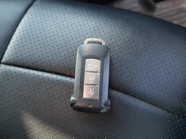 デリカＤ：５ Ｇ　プレミアム　両側電動スライドドア　ナビ　バックモニター　フリップダウンモニター　電動格納ミラー　オートリアゲート　オートエアコン　レザー調シートカバー　シートヒーター　前後サイドカメラ（39枚目）