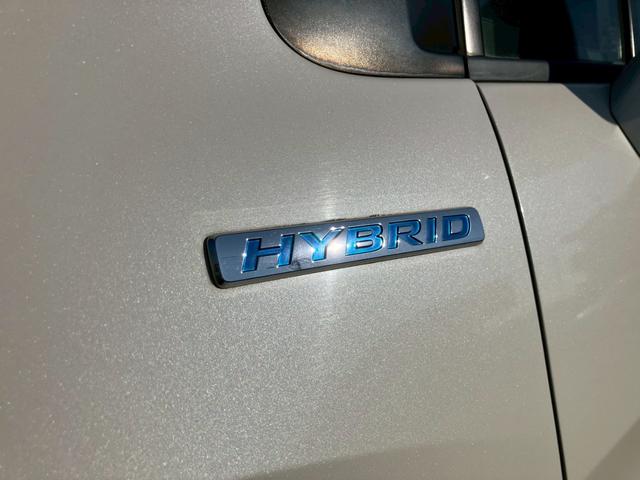 フリードハイブリッド ジャストセレクション　ワンオーナー　禁煙車　ナビ　ワンセグＴＶ　バックカメラ　社外ＬＥＤヘッドライト　純正アルミ　両側パワースライドドア　プライバシーガラス　クルーズコントロール　スマートキー（11枚目）