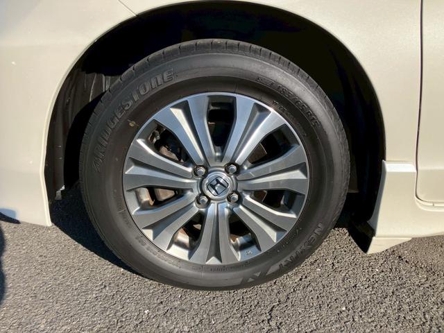 フリードハイブリッド ジャストセレクション　ワンオーナー　禁煙車　ナビ　ワンセグＴＶ　バックカメラ　社外ＬＥＤヘッドライト　純正アルミ　両側パワースライドドア　プライバシーガラス　クルーズコントロール　スマートキー（20枚目）