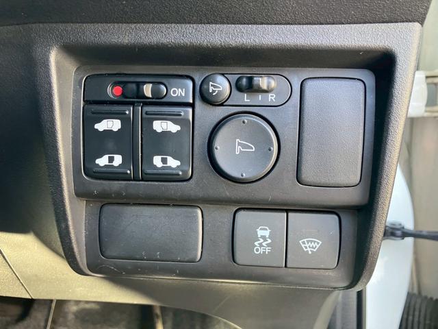 フリードハイブリッド ジャストセレクション　ワンオーナー　禁煙車　ナビ　ワンセグＴＶ　バックカメラ　社外ＬＥＤヘッドライト　純正アルミ　両側パワースライドドア　プライバシーガラス　クルーズコントロール　スマートキー（36枚目）