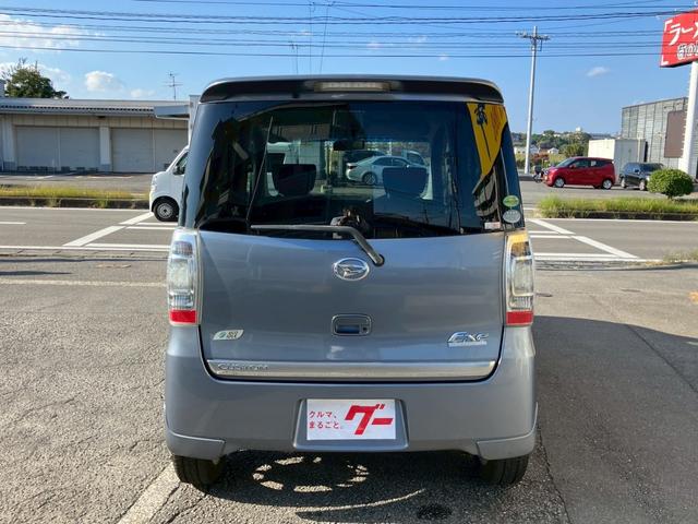 タントエグゼ カスタムＧ　後期型　ワンオーナー　禁煙車　Ｂｌｕｅｔｏｏｔｈ　セキュリティアラーム　プライバシーガラス　アイドリングストップ　ナビ　フルセグＴＶ　ＨＩＤヘッドライト　純正アルミ（12枚目）