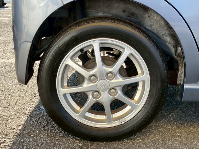 タントエグゼ カスタムＧ　後期型　ワンオーナー　禁煙車　Ｂｌｕｅｔｏｏｔｈ　セキュリティアラーム　プライバシーガラス　アイドリングストップ　ナビ　フルセグＴＶ　ＨＩＤヘッドライト　純正アルミ（20枚目）