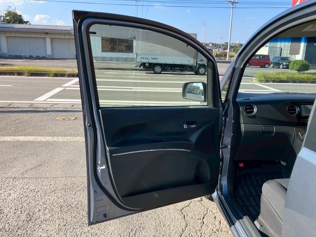 タントエグゼ カスタムＧ　後期型　ワンオーナー　禁煙車　Ｂｌｕｅｔｏｏｔｈ　セキュリティアラーム　プライバシーガラス　アイドリングストップ　ナビ　フルセグＴＶ　ＨＩＤヘッドライト　純正アルミ（38枚目）