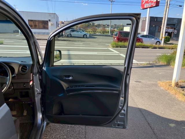 タントエグゼ カスタムＧ　後期型　ワンオーナー　禁煙車　Ｂｌｕｅｔｏｏｔｈ　セキュリティアラーム　プライバシーガラス　アイドリングストップ　ナビ　フルセグＴＶ　ＨＩＤヘッドライト　純正アルミ（39枚目）