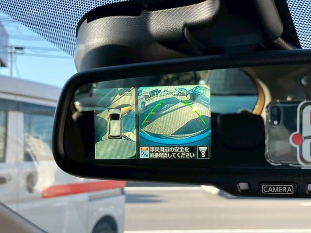 ノート メダリスト　エマージェンシーブレーキパッケージ　スマートキー　プッシュスタート　ナビ　フルセグＴＶ　バック＆全周囲カメラ　エマージェンシーブレーキ　レーンキープアシスト　ハーフレザーシート　クリアランスソナー　プライバシーガラス　ＥＴＣ（32枚目）