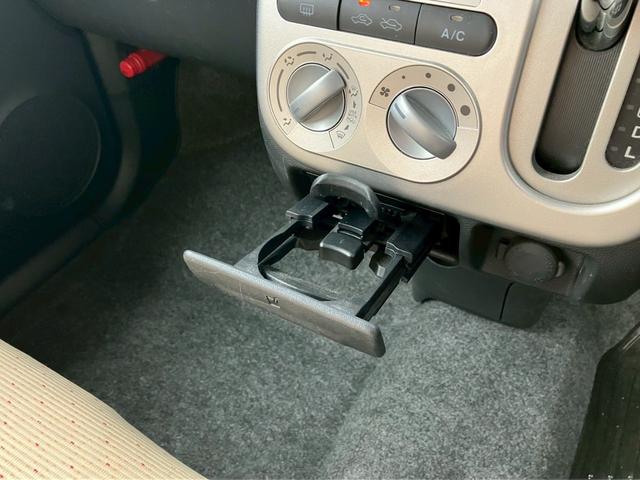 アルトラパン X メモリーナビ フルセグTV スマートキー プッシュスタート ウインカーミラー 純正14インチAW セキュリティアラーム プライバシーガラス Wエアバッグ ABS ツートーンルーフ 取扱説明書(31枚目)