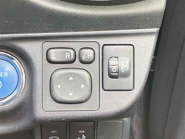 アクア Ｓ　ＥＴＣ　バックカメラ　ナビ　ＴＶ　アルミホイール　オートライト　スマートキー　アイドリングストップ　電動格納ミラー　ＣＶＴ　衝突安全ボディ　ＡＢＳ　ＥＳＣ　ＣＤ　Ｂｌｕｅｔｏｏｔｈ　エアコン（54枚目）