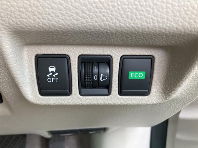 シルフィ Ｘ　バックカメラ　ナビ　ＴＶ　オートライト　ＣＶＴ　スマートキー　電動格納ミラー　盗難防止システム　ＣＤ　ＤＶＤ再生　ＵＳＢ　ミュージックプレイヤー接続可　Ｂｌｕｅｔｏｏｔｈ　衝突安全ボディ　ＡＢＳ（8枚目）