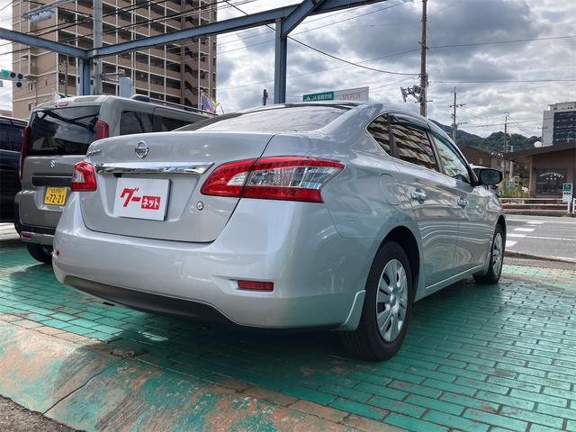シルフィ Ｘ　バックカメラ　ナビ　ＴＶ　オートライト　ＣＶＴ　スマートキー　電動格納ミラー　盗難防止システム　ＣＤ　ＤＶＤ再生　ＵＳＢ　ミュージックプレイヤー接続可　Ｂｌｕｅｔｏｏｔｈ　衝突安全ボディ　ＡＢＳ（15枚目）