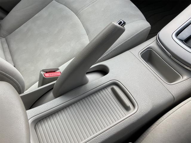 シルフィ Ｘ　バックカメラ　ナビ　ＴＶ　オートライト　ＣＶＴ　スマートキー　電動格納ミラー　盗難防止システム　ＣＤ　ＤＶＤ再生　ＵＳＢ　ミュージックプレイヤー接続可　Ｂｌｕｅｔｏｏｔｈ　衝突安全ボディ　ＡＢＳ（36枚目）