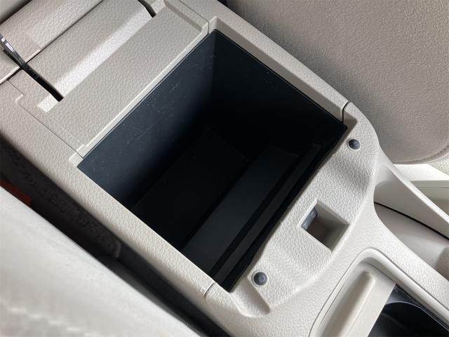 シルフィ Ｘ　バックカメラ　ナビ　ＴＶ　オートライト　ＣＶＴ　スマートキー　電動格納ミラー　盗難防止システム　ＣＤ　ＤＶＤ再生　ＵＳＢ　ミュージックプレイヤー接続可　Ｂｌｕｅｔｏｏｔｈ　衝突安全ボディ　ＡＢＳ（39枚目）