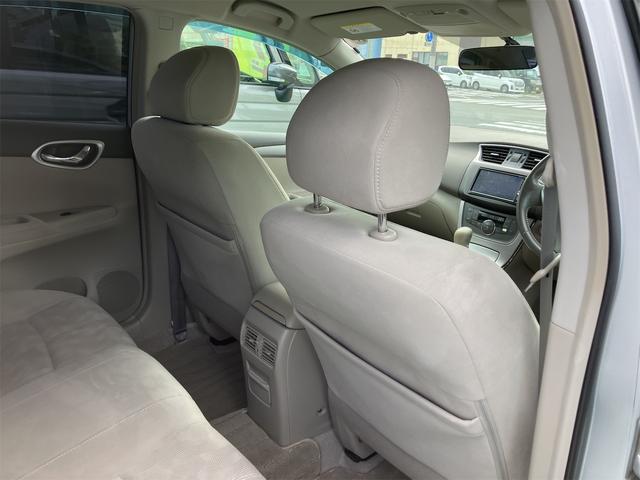 シルフィ Ｘ　バックカメラ　ナビ　ＴＶ　オートライト　ＣＶＴ　スマートキー　電動格納ミラー　盗難防止システム　ＣＤ　ＤＶＤ再生　ＵＳＢ　ミュージックプレイヤー接続可　Ｂｌｕｅｔｏｏｔｈ　衝突安全ボディ　ＡＢＳ（49枚目）