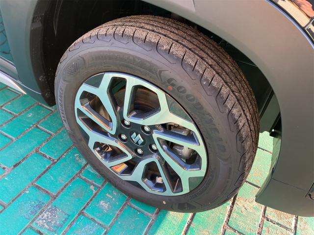 フロンクス ベースグレード 登録済み未使用車 全周囲カメラ クリアランスソナー オートクルーズコントロール レーンアシスト 衝突被害軽減システム ナビ TV オートライト LEDヘッドランプ アルミホイール スマートキー(27枚目)