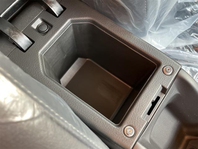 フロンクス ベースグレード 登録済み未使用車 全周囲カメラ クリアランスソナー オートクルーズコントロール レーンアシスト 衝突被害軽減システム ナビ TV オートライト LEDヘッドランプ アルミホイール スマートキー(39枚目)