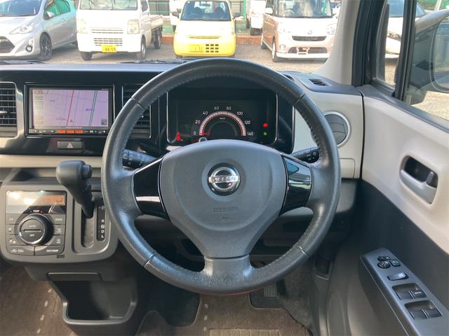 モコ Ｘ　ナビ　ＴＶ　スマートキー　アイドリングストップ　電動格納ミラー　ベンチシート　ＣＶＴ　盗難防止システム　ＡＢＳ　ＣＤ　ＵＳＢ　アルミホイール　衝突安全ボディ　エアコン　パワーステアリング（3枚目）