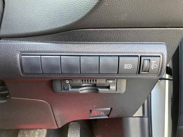 �Z�[�t�e�B�Z���X�̂P�̃I�[�g�}�`�b�N�n�C�r�[������������Ă���A�n�C�r�[���ƃ��[�r�[���������Ő؂�ւ��A��Ԃ̕��s�҂Ȃǂ̑����������T�|�[�g���؂�ւ��Y���h���ق��A�蓮����̔ς킵�����y�����܂��I