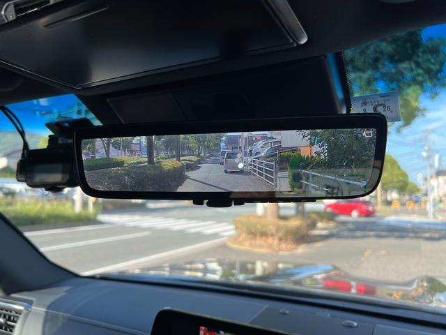 ＬＸ ＬＸ６００　ユーザー買取ワンオーナー車　モデリスタエアロ　モデリスタ２２インチアルミ　黒革シート　サンルーフ　クールボックス　メーカーナビ　フルセグ地デジ　全方位モニター　スマートキー　おくだけ充電　７人乗り（4枚目）