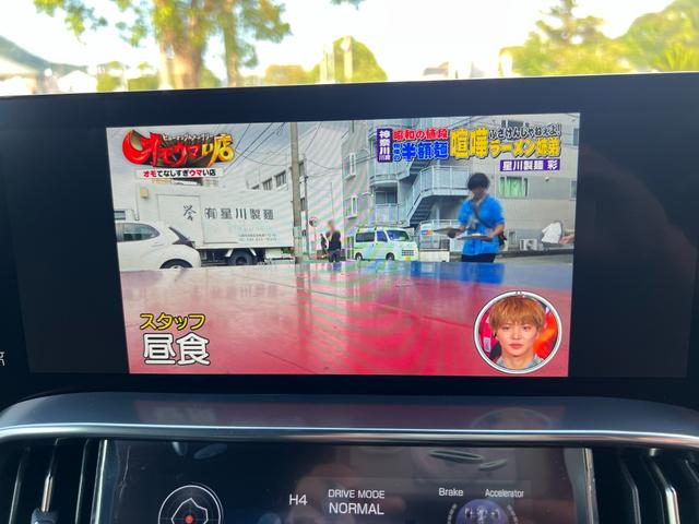 ＬＸ ＬＸ６００　ユーザー買取ワンオーナー車　モデリスタエアロ　モデリスタ２２インチアルミ　黒革シート　サンルーフ　クールボックス　メーカーナビ　フルセグ地デジ　全方位モニター　スマートキー　おくだけ充電　７人乗り（13枚目）