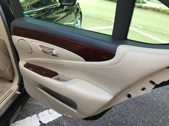 LS460 エアサス BURABUS21インチ サンルーフ(15枚目)