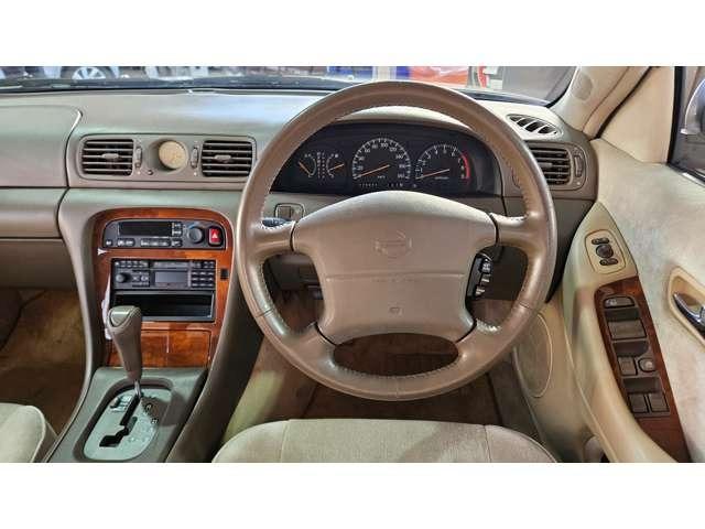 レパードＪ．フェリー タイプＬ　Ｓパッケージ　ＩＮＦＩＮＩＴＩ　Ｊ３０仕様　／　ＵＳＤＭ／Ｂｌｕｅｔｏｏｔｈ／ＥＴＣ／禁煙車／パット、ローター新品ＵＳパーツ　／　ヘッドライト／コーナーレンズ／グリル／サイドマーカー／スカッフ／ホイールキャップ（24枚目）