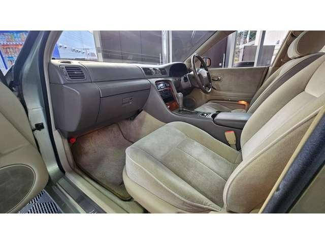 レパードＪ．フェリー タイプＬ　Ｓパッケージ　ＩＮＦＩＮＩＴＩ　Ｊ３０仕様　／　ＵＳＤＭ／Ｂｌｕｅｔｏｏｔｈ／ＥＴＣ／禁煙車／パット、ローター新品ＵＳパーツ　／　ヘッドライト／コーナーレンズ／グリル／サイドマーカー／スカッフ／ホイールキャップ（32枚目）