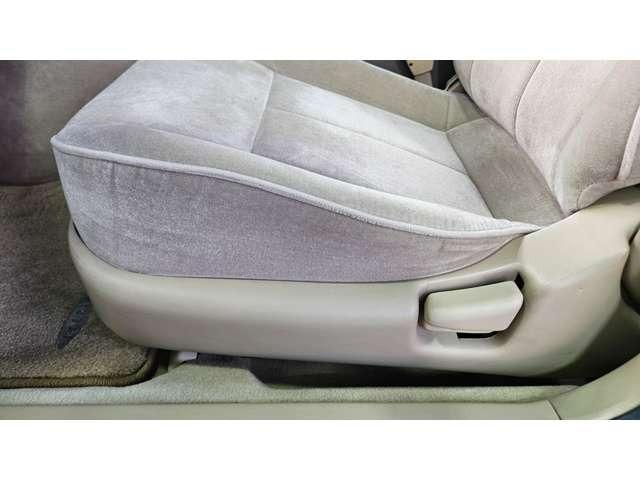 レパードＪ．フェリー タイプＬ　Ｓパッケージ　ＩＮＦＩＮＩＴＩ　Ｊ３０仕様　／　ＵＳＤＭ／Ｂｌｕｅｔｏｏｔｈ／ＥＴＣ／禁煙車／パット、ローター新品ＵＳパーツ　／　ヘッドライト／コーナーレンズ／グリル／サイドマーカー／スカッフ／ホイールキャップ（34枚目）