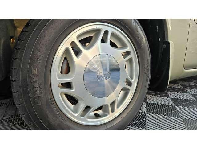 レパードＪ．フェリー タイプＬ　Ｓパッケージ　ＩＮＦＩＮＩＴＩ　Ｊ３０仕様　／　ＵＳＤＭ／Ｂｌｕｅｔｏｏｔｈ／ＥＴＣ／禁煙車／パット、ローター新品ＵＳパーツ　／　ヘッドライト／コーナーレンズ／グリル／サイドマーカー／スカッフ／ホイールキャップ（63枚目）