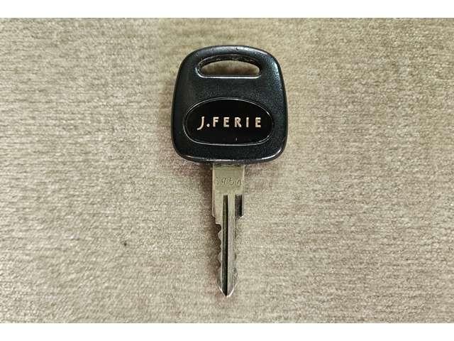 レパードＪ．フェリー タイプＬ　Ｓパッケージ　ＩＮＦＩＮＩＴＩ　Ｊ３０仕様　／　ＵＳＤＭ／Ｂｌｕｅｔｏｏｔｈ／ＥＴＣ／禁煙車／パット、ローター新品ＵＳパーツ　／　ヘッドライト／コーナーレンズ／グリル／サイドマーカー／スカッフ／ホイールキャップ（69枚目）