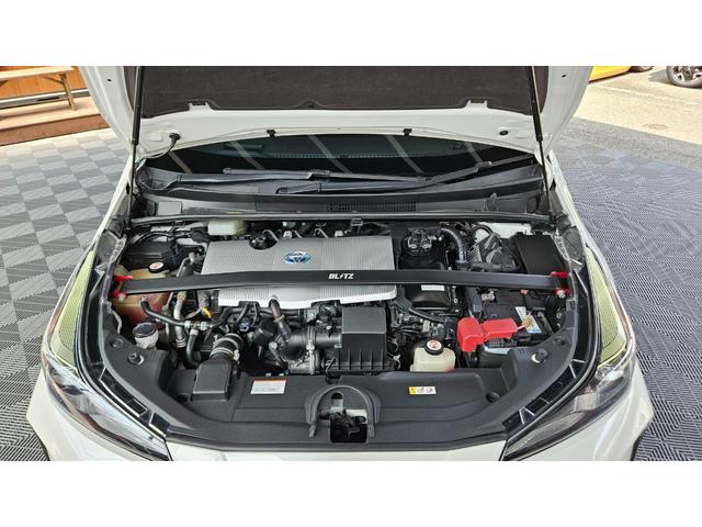 プリウス Ａ　禁煙車／フロントドラレコ／前後コーナーセンサー／デジタルインナーミラーエアフォース製エアサス／ＷＯＲＫ製１９インチアルミ／社外マフラー／社外パーツ／フルカスタム（23枚目）