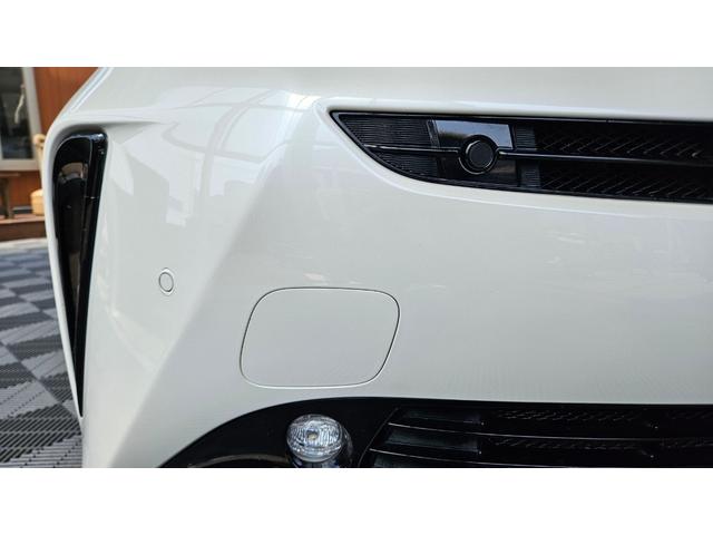 プリウス Ａ　禁煙車／フロントドラレコ／前後コーナーセンサー／デジタルインナーミラーエアフォース製エアサス／ＷＯＲＫ製１９インチアルミ／社外マフラー／社外パーツ／フルカスタム（61枚目）