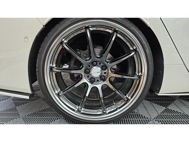 プリウス Ａ　禁煙車／フロントドラレコ／前後コーナーセンサー／デジタルインナーミラーエアフォース製エアサス／ＷＯＲＫ製１９インチアルミ／社外マフラー／社外パーツ／フルカスタム（65枚目）