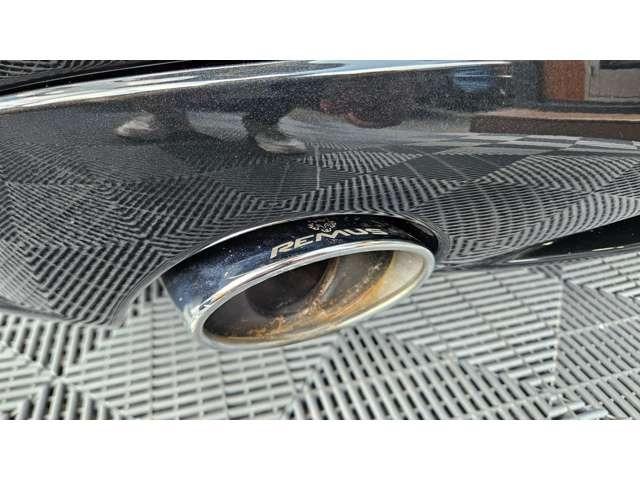 アテンザセダン ＸＤ　６速ＭＴ／中期／禁煙車／前後コーナーセンサー／サンルーフ／シートヒーター純正ＢＯＳＥスピーカー／ＲＥＭＵＳマフラー／マセラッティ１９インチホイール／ＡｉｒＲＥＸ製エアサス／社外ブレーキ（18枚目）