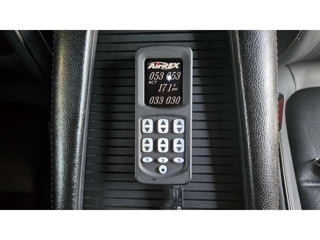 アテンザセダン ＸＤ　６速ＭＴ／中期／禁煙車／前後コーナーセンサー／サンルーフ／シートヒーター純正ＢＯＳＥスピーカー／ＲＥＭＵＳマフラー／マセラッティ１９インチホイール／ＡｉｒＲＥＸ製エアサス／社外ブレーキ（64枚目）