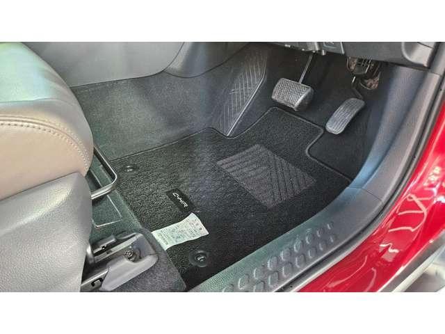 Ｃ－ＨＲ Ｇ　禁煙車／ワンオーナー／純正ドラレコ／前後コーナーセンサー／オートハイビーム／Ｂｌｕｅｔｏｏｔｈ純正１８インチアルミ／ツートンカラー（22枚目）