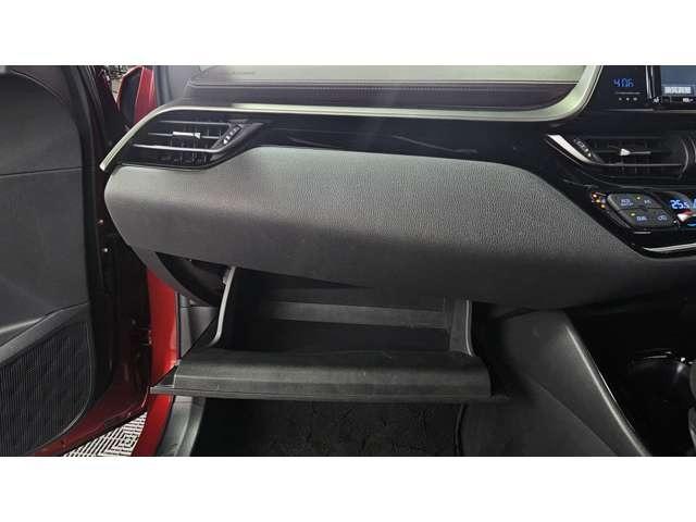 Ｃ－ＨＲ Ｇ　ハイブリッド／純正９型ナビ／ＴＶキッド／ワンオーナー／禁煙車　／　前後障害物センサー／純正フロントドラレコ／左右シートヒーター／　ＥＴＣ　／　Ｂｌｕｅｔｏｏｔｈ／１８インチ純正アルミ／バッテリー新品（32枚目）