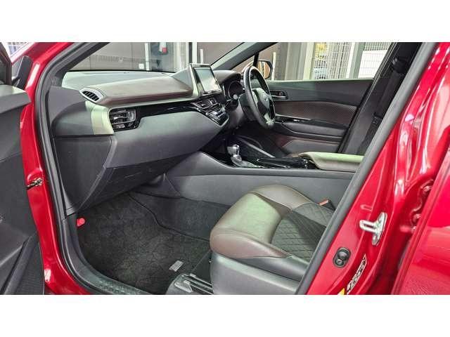 Ｃ－ＨＲ Ｇ　ハイブリッド／純正９型ナビ／ＴＶキッド／ワンオーナー／禁煙車　／　前後障害物センサー／純正フロントドラレコ／左右シートヒーター／　ＥＴＣ　／　Ｂｌｕｅｔｏｏｔｈ／１８インチ純正アルミ／バッテリー新品（33枚目）