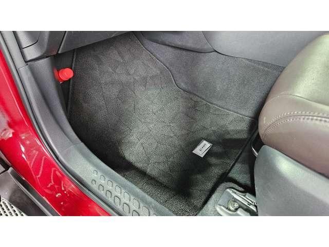 Ｃ－ＨＲ Ｇ　ハイブリッド／純正９型ナビ／ＴＶキッド／ワンオーナー／禁煙車　／　前後障害物センサー／純正フロントドラレコ／左右シートヒーター／　ＥＴＣ　／　Ｂｌｕｅｔｏｏｔｈ／１８インチ純正アルミ／バッテリー新品（36枚目）