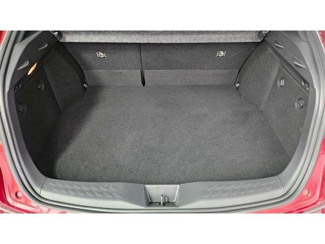 Ｃ－ＨＲ Ｇ　ハイブリッド／純正９型ナビ／ＴＶキッド／ワンオーナー／禁煙車　／　前後障害物センサー／純正フロントドラレコ／左右シートヒーター／　ＥＴＣ　／　Ｂｌｕｅｔｏｏｔｈ／１８インチ純正アルミ／バッテリー新品（44枚目）