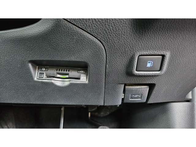 Ｃ－ＨＲ Ｇ　ハイブリッド／純正９型ナビ／ＴＶキッド／ワンオーナー／禁煙車　／　前後障害物センサー／純正フロントドラレコ／左右シートヒーター／　ＥＴＣ　／　Ｂｌｕｅｔｏｏｔｈ／１８インチ純正アルミ／バッテリー新品（56枚目）