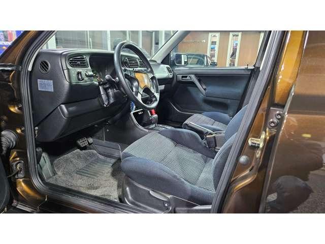 ヴェント ＶＲ６　全塗装済　／　エアリフト製エアサス　／　ＭＫ　Ｍｏｔｏｒｓｐｏｒｔ１７インチアルミホイールＲＩＥＧＥＲ　ＴＵＮＩＮＧ　フロントスポイラー／ＲＥＭＵＳマフラー　／　イタルボランテステアリング（29枚目）