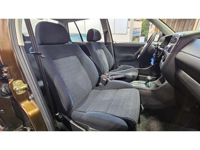 ヴェント ＶＲ６　全塗装済　／　エアリフト製エアサス　／　ＭＫ　Ｍｏｔｏｒｓｐｏｒｔ１７インチアルミホイールＲＩＥＧＥＲ　ＴＵＮＩＮＧ　フロントスポイラー／ＲＥＭＵＳマフラー　／　イタルボランテステアリング（38枚目）