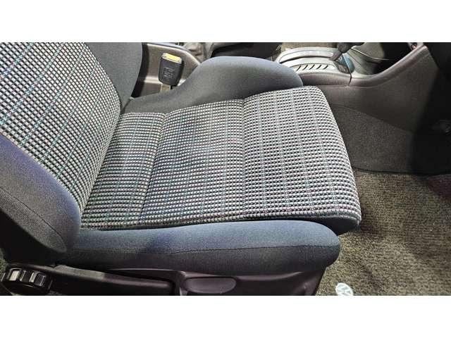 ヴェント ＶＲ６　全塗装済　／　エアリフト製エアサス　／　ＭＫ　Ｍｏｔｏｒｓｐｏｒｔ１７インチアルミホイールＲＩＥＧＥＲ　ＴＵＮＩＮＧ　フロントスポイラー／ＲＥＭＵＳマフラー　／　イタルボランテステアリング（39枚目）